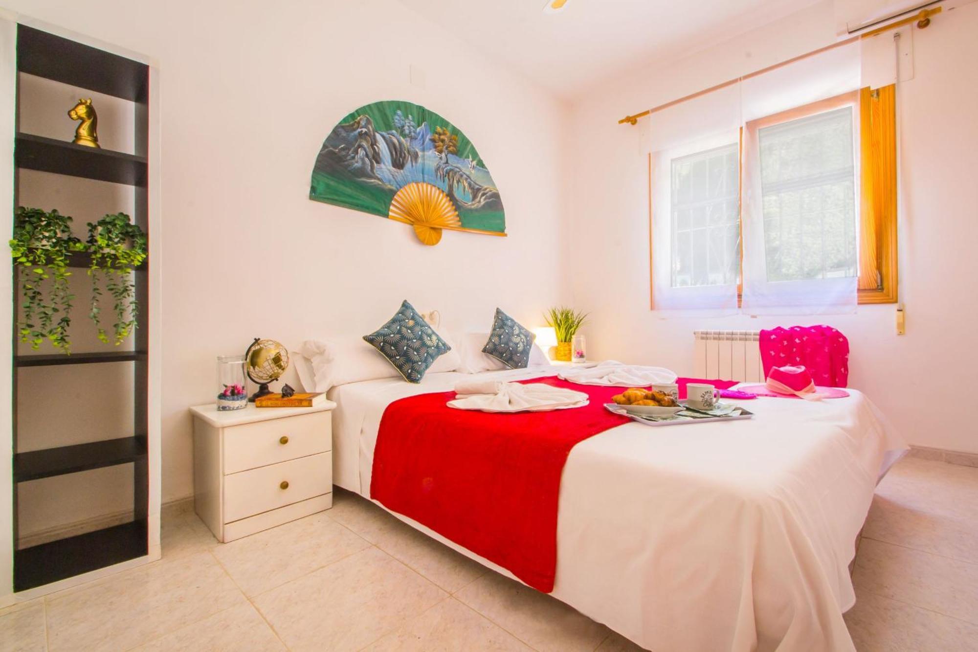 Nicole - Plusholidays Villa Calpe