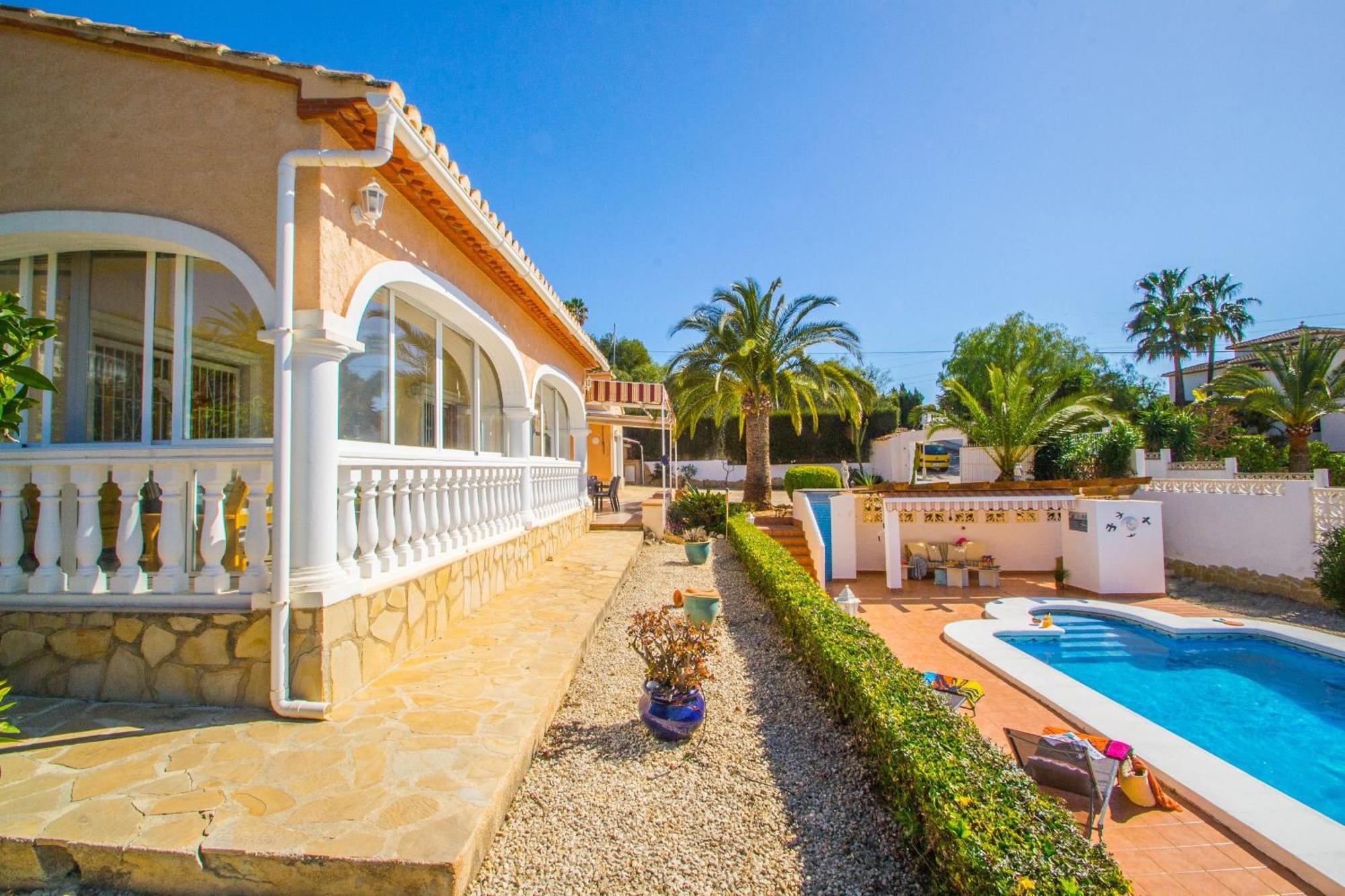 Nicole - Plusholidays Villa *