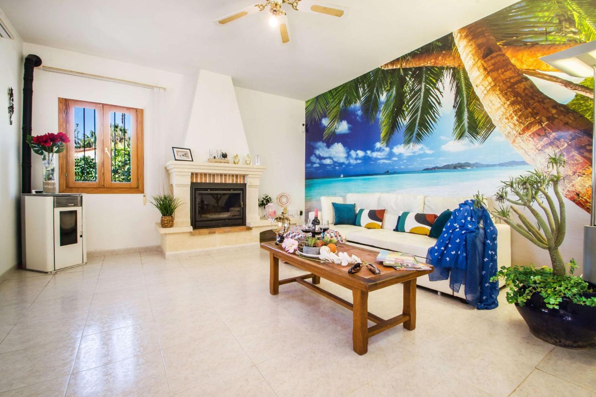 Nicole - Plusholidays Villa